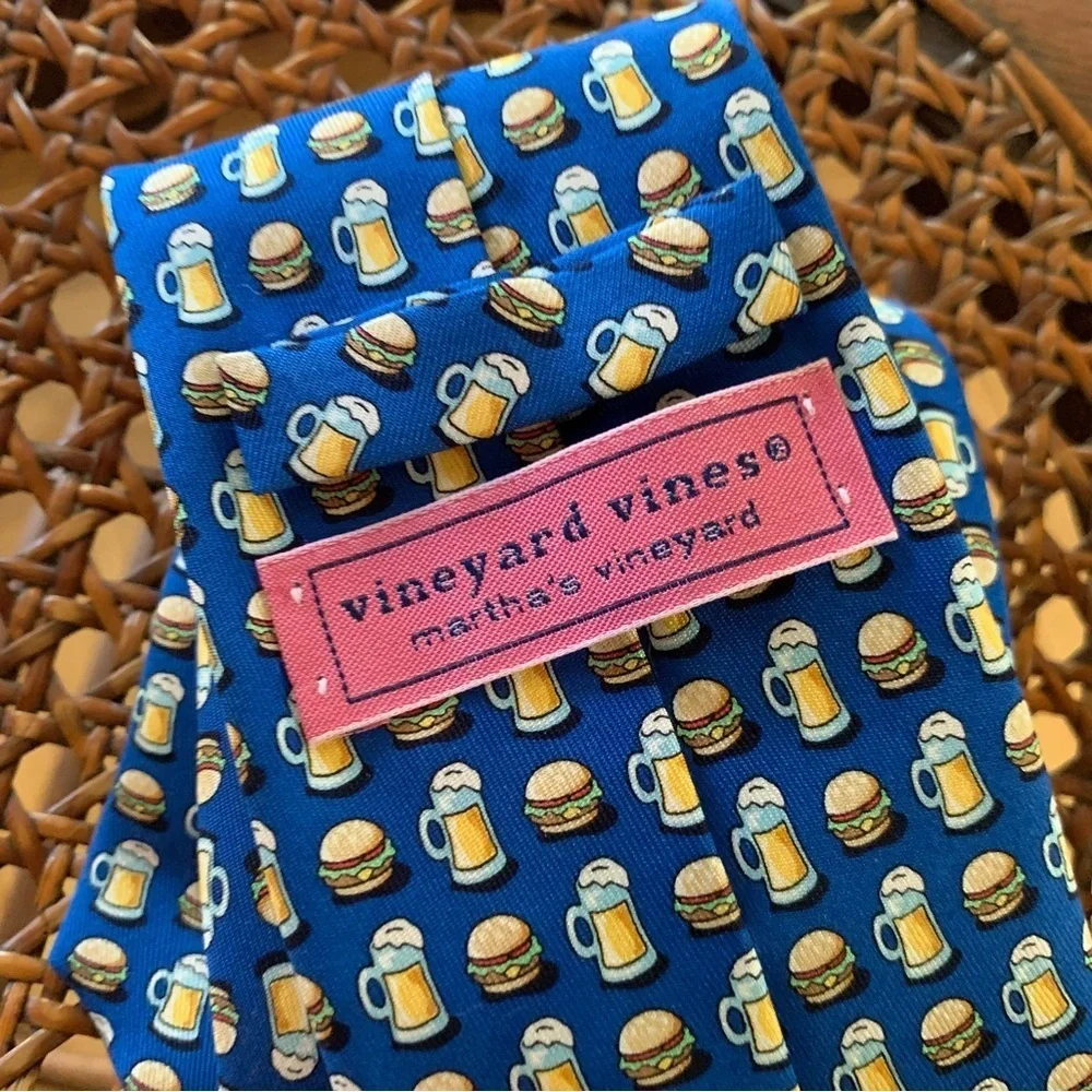 VINEYARD VINES | EUC Summer BBQ Royal Blue Silk Tie Marthas Vineyard Burger Beer